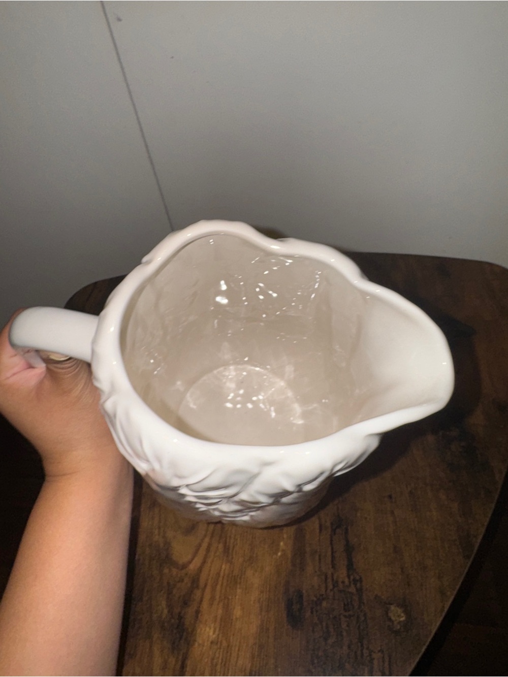 Threshold Cabbage white ceramic pitcher - Picture 4 of 5